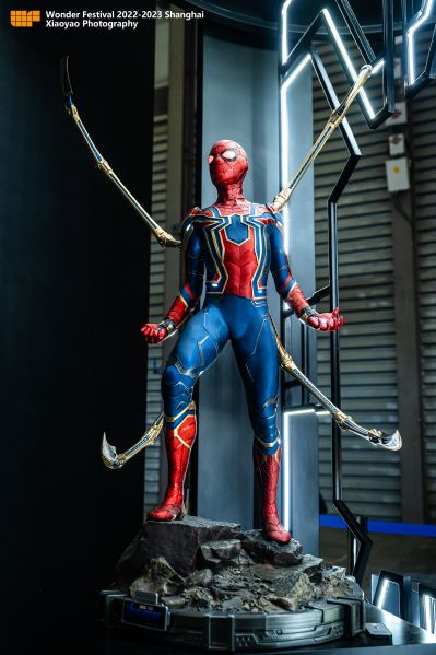 漫威 钢铁侠 7号装甲 全身像