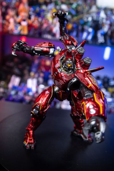 环太平洋 暴风赤红