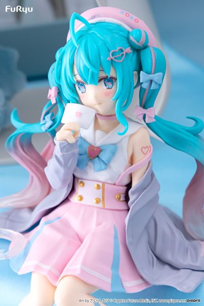 压泡面 初音未来 恋爱的水手服 灰色款