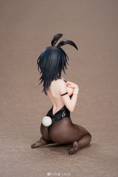 橫山石见 黑兔女郎