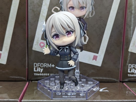 DFORM+ 特工教室 花园 莉莉