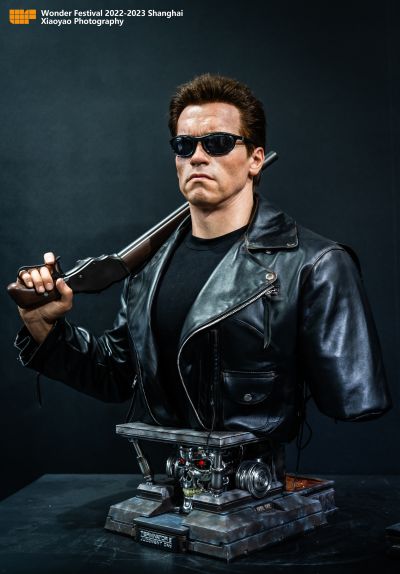 DC系列 蝙蝠侠:黑暗骑士 小丑 全身像