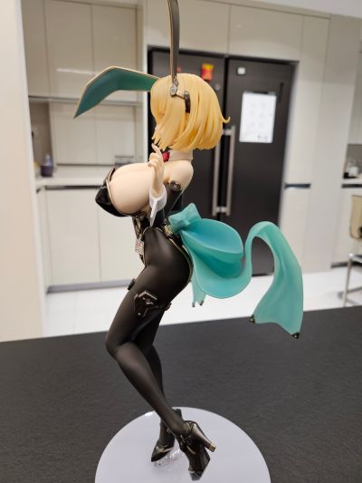 B-style 兔女郎服装计划 索菲亚· F· 希琳 兔女郎