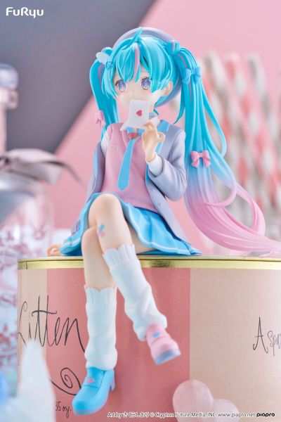 初音未来  压泡面人偶ー恋爱的西装外套ー