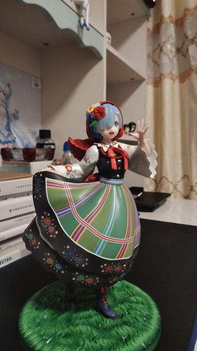 Re：从零开始的异世界生活 蕾姆 田园风