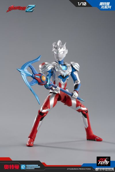 奥特曼光系列  泽塔奥特曼（阿尔法装甲）