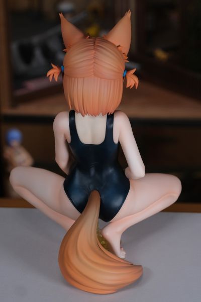 橙汁内酱の泳池放尿play