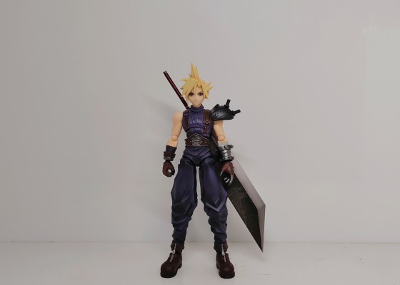 最终幻想7 BRING ARTS 克劳德·斯特莱夫