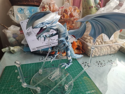 S.H.MonsterArts 游戏王 怪兽之决斗 青眼白龙