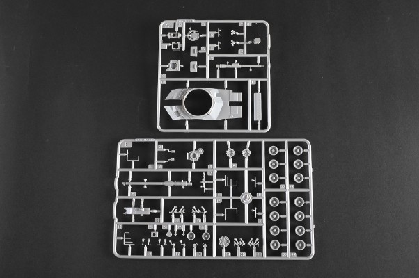 编号:07192 1/72 装甲车辆系列 豹2A6EX主战坦克