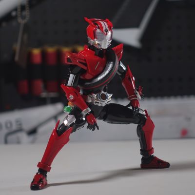 S.H.Figuarts 假面骑士驰骑 飙速型 平成世代版