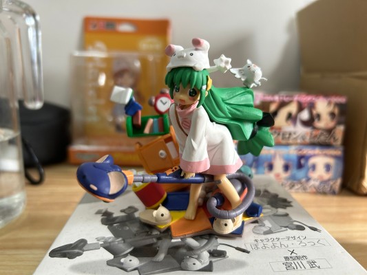 すく水ぺったん ひな Sports Bra Version 