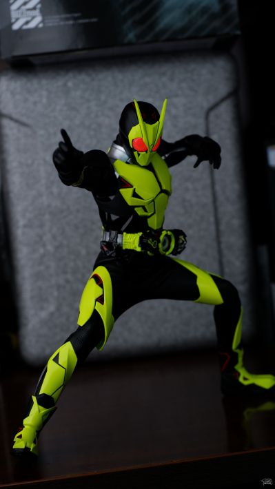 REAL ACTION HEROES 编号785  RAH GENESIS  假面骑士零一 高跃飞蝗