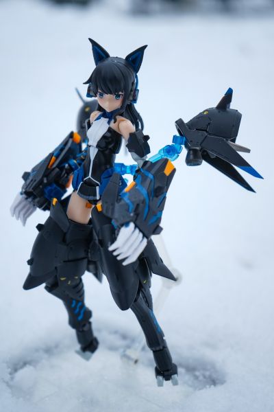 女神装置 机甲爱丽丝 小芦睦海 刚毅