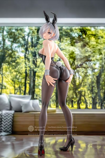 佐绍魁寻 兔女郎