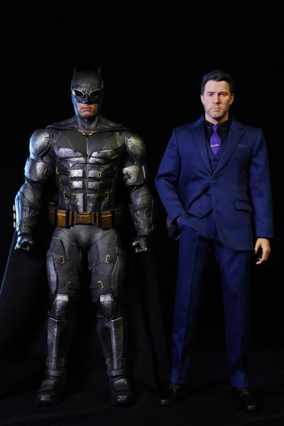 TMS085 正义联盟 扎克·施奈德版 蝙蝠侠(战甲版) 珍藏人偶