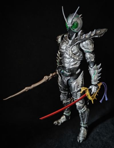 S.H.Figuarts 假面骑士暗日（BLACK SUN ） 秋月信彦
