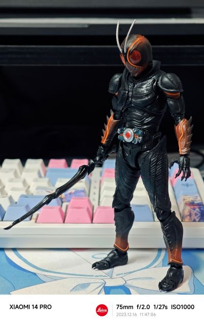S.H.Figuarts 假面骑士BLACK SUN 假面骑士暗日（首次变身）