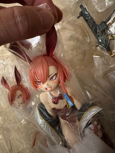 蔚蓝档案 美甘尼禄 兔女郎