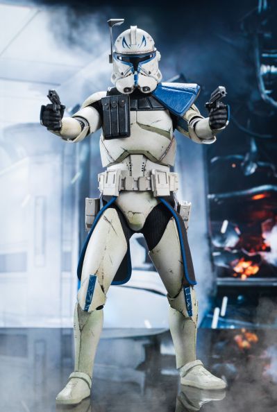 TMS018 星球大战：克隆人战争 雷克斯上尉