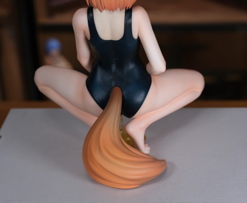 橙汁内酱の泳池放尿play