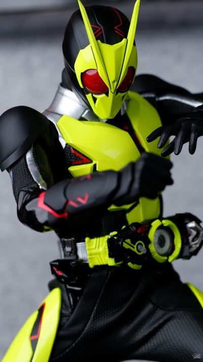 REAL ACTION HEROES 编号785  RAH GENESIS  假面骑士零一 高跃飞蝗