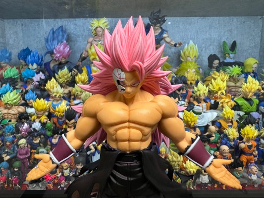 一番赏 超级龙珠英雄-第五任务 MASTERLISE A奖 红色假面赛亚人（超级赛亚人桃红火力全开）