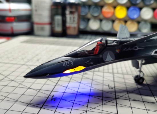 超时空要塞 VF-19A“SVF-440 Dullahans”附带高速装备 + 高机动导弹