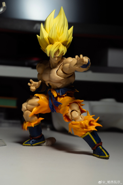 S.H.Figuarts 超级赛亚人孙悟空-传说中的超级赛亚人-