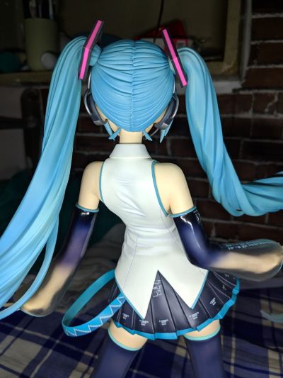 VOCALOID 初音未来 金属色版 V3