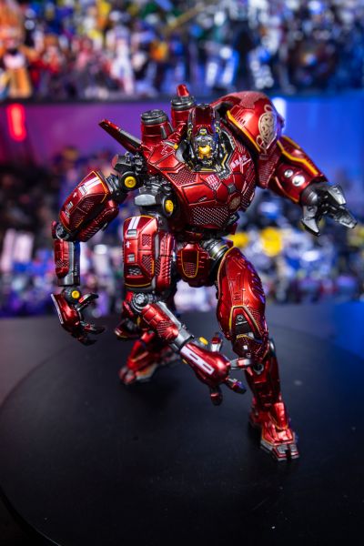 环太平洋 暴风赤红