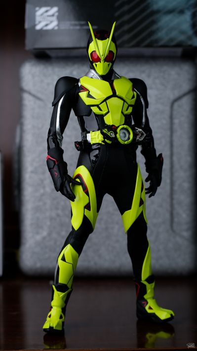 REAL ACTION HEROES 编号785  RAH GENESIS  假面骑士零一 高跃飞蝗