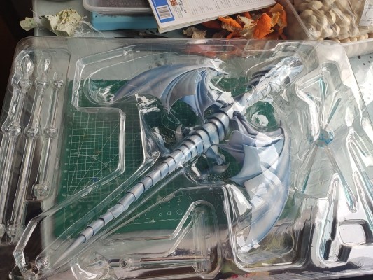 S.H.MonsterArts 游戏王 怪兽之决斗 青眼白龙