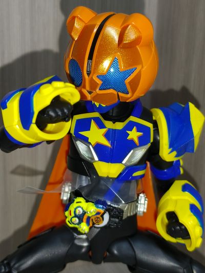 S.H.Figuarts   假面骑士南瓜杰克 怪兽形态 / 节拍形态