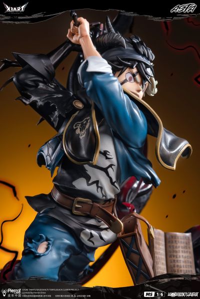 黑色四叶草 阿斯塔