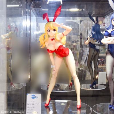 B-style 妖精的尾巴 露西・哈特菲利亚 裸腿兔女郎