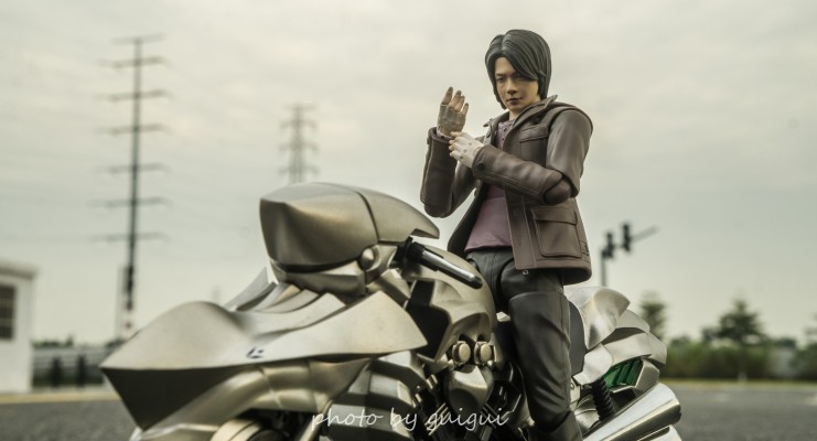 S.H.Figuarts 假面骑士暗日（BLACK SUN ） 秋月信彦