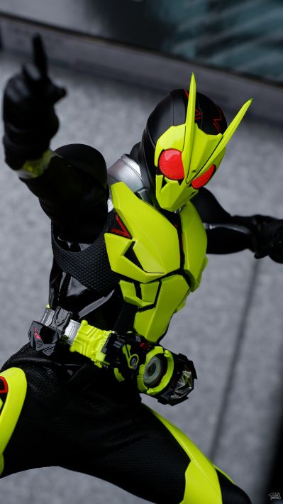 REAL ACTION HEROES 编号785  RAH GENESIS  假面骑士零一 高跃飞蝗