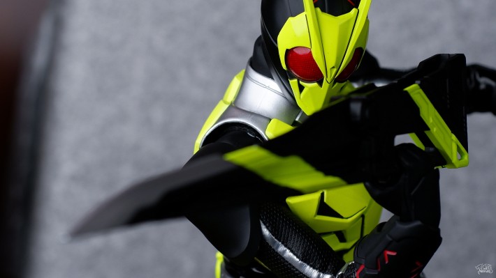 REAL ACTION HEROES 编号785  RAH GENESIS  假面骑士零一 高跃飞蝗