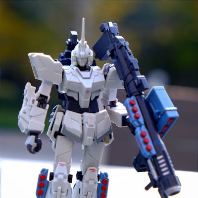 ROBOT魂 140 机动战士高达UC RX-0全装甲独角兽高达 独角兽模式