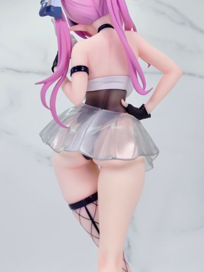 Bibi 啦啦队兔女郎