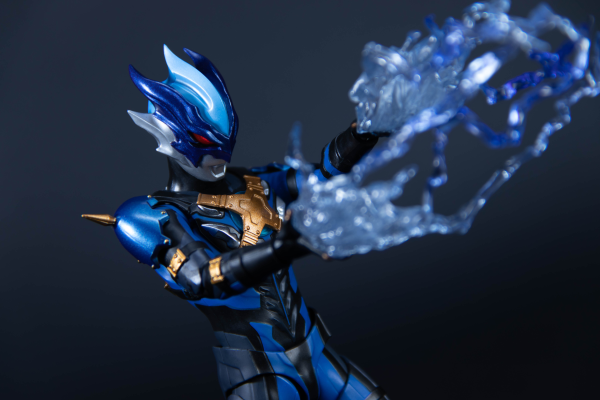 S.H.Figuarts 泰迦奥特曼 托雷基亚奥特曼 -S.H.Figuarts15周年纪念版-