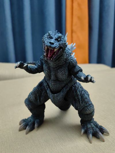 S.H.MonsterArts 哥斯拉：大怪兽总攻击 哥斯拉 （2001）放射热线版