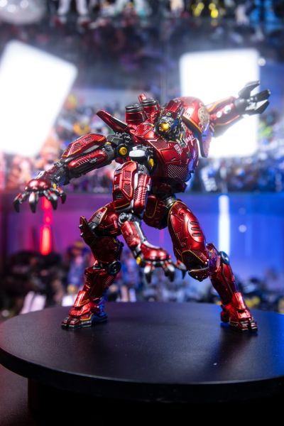 环太平洋 暴风赤红