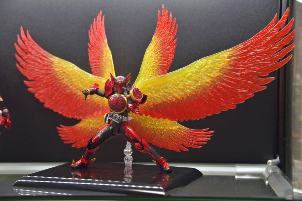 S.H.Figuarts(真骨雕制法)    假面骑士欧兹 鹰雀鹫联组（大结局款式）