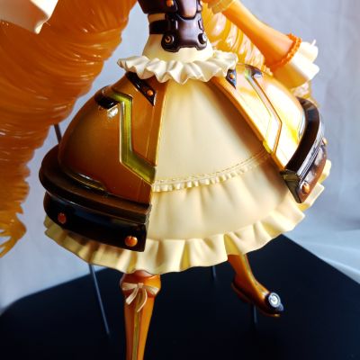 ビビッドイエロー