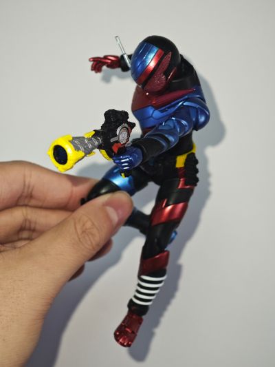 S.H.Figuarts 假面骑士创骑 兔子坦克形态 平成世代版