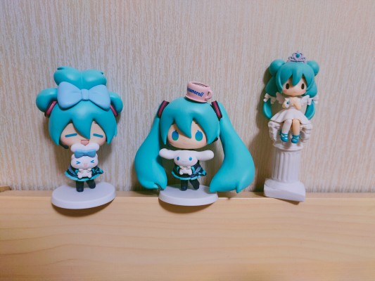初音未来×大耳狗 精细小人偶