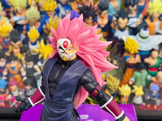 一番赏 超级龙珠英雄-第四任务 A奖 红色假面赛亚人（超级赛亚人·桃红3）