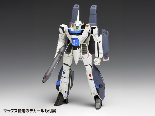 超时空要塞 VF-1S/A 超级女武神 机器人模式